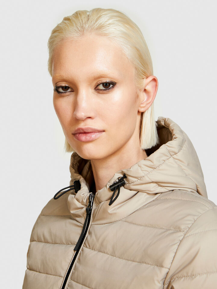 Padded slim comfort fit jacket - women's puffer jackets and coats - Beige | Sisley image number 5